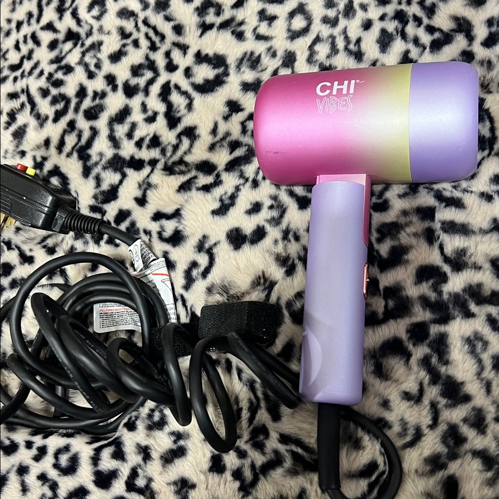 CHI Vibes Pink and Purple Hair Dryer so smooth compact - Picture 3 of 8